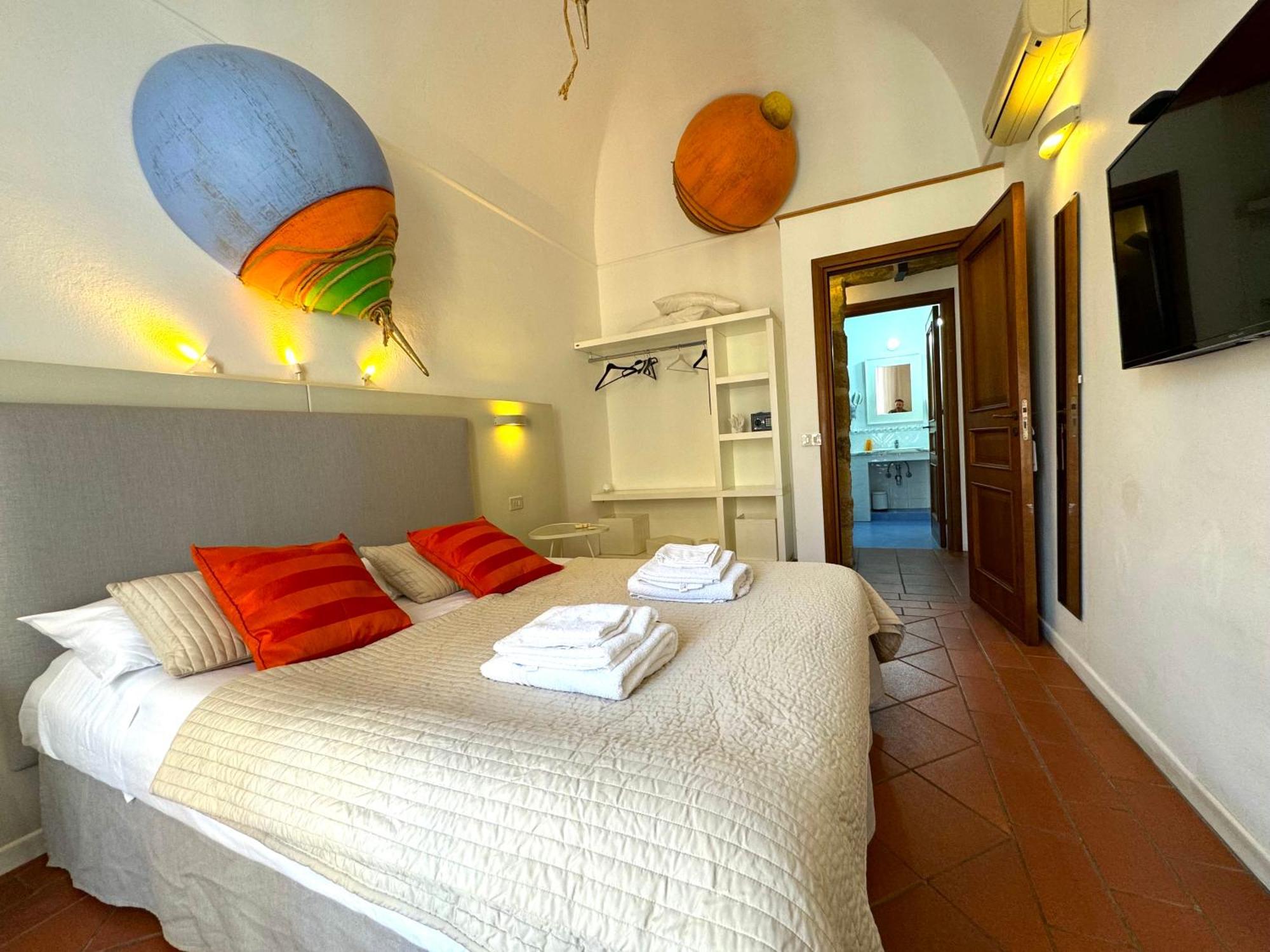 B&B Antichi Colori ชีนิซี ภายนอก รูปภาพ